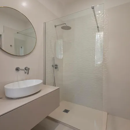Big Apartment Close To Bocconi / Humanitas / Ieo Milan Exterior photo